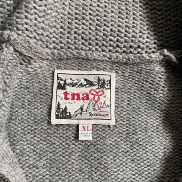 Aritzia TNA wool sweater - Picture 3 of 5